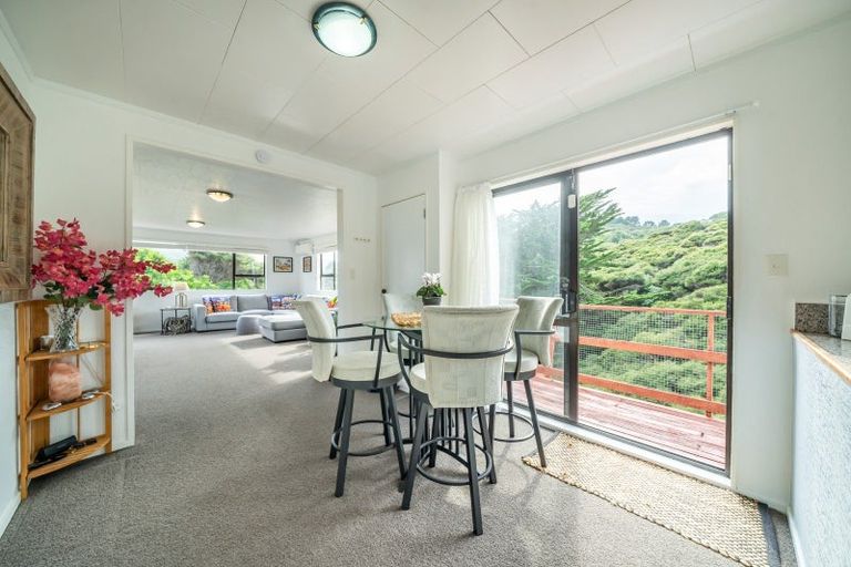 Photo of property in 20 Roys Road, Plimmerton, Porirua, 5026