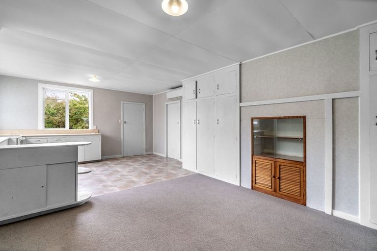 Photo of property in 17 Collingwood Street, Strathern, Invercargill, 9812