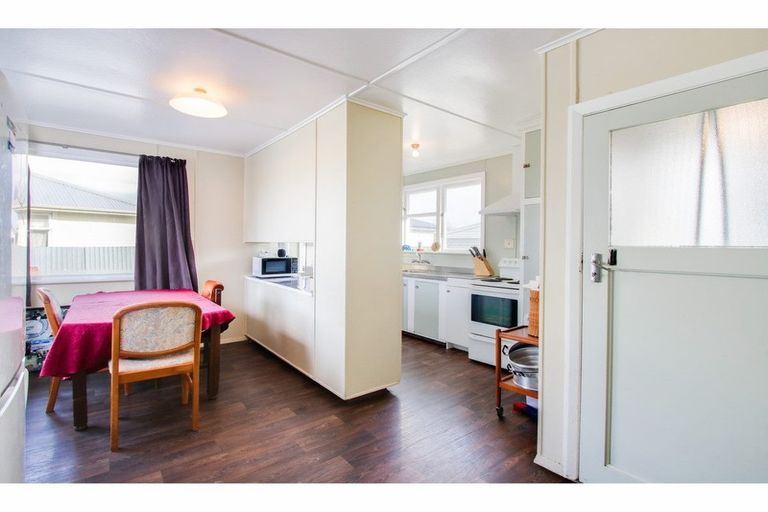 Photo of property in 31 Cottrell Crescent, Onekawa, Napier, 4110