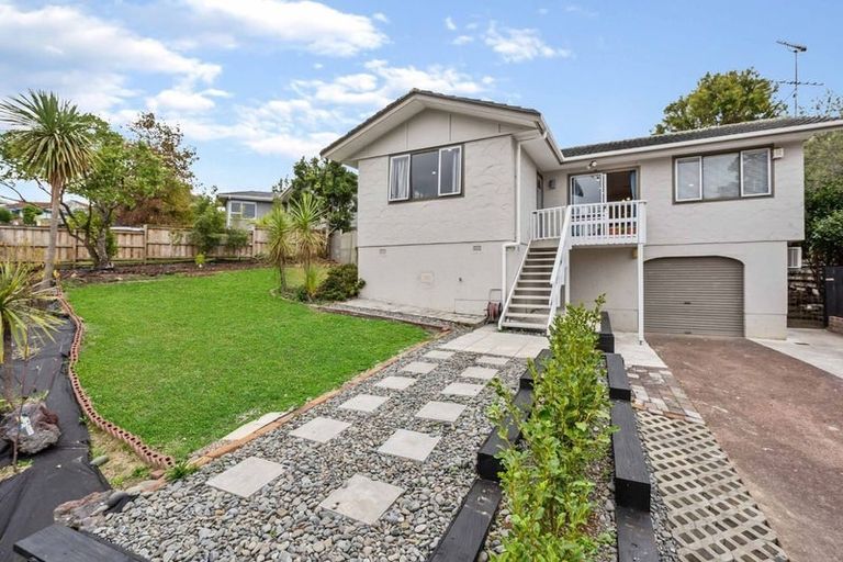 Photo of property in 108 Weatherly Road, Torbay, Auckland, 0630