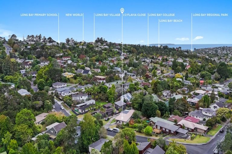 Photo of property in 1/2 Flavia Close, Torbay, Auckland, 0630