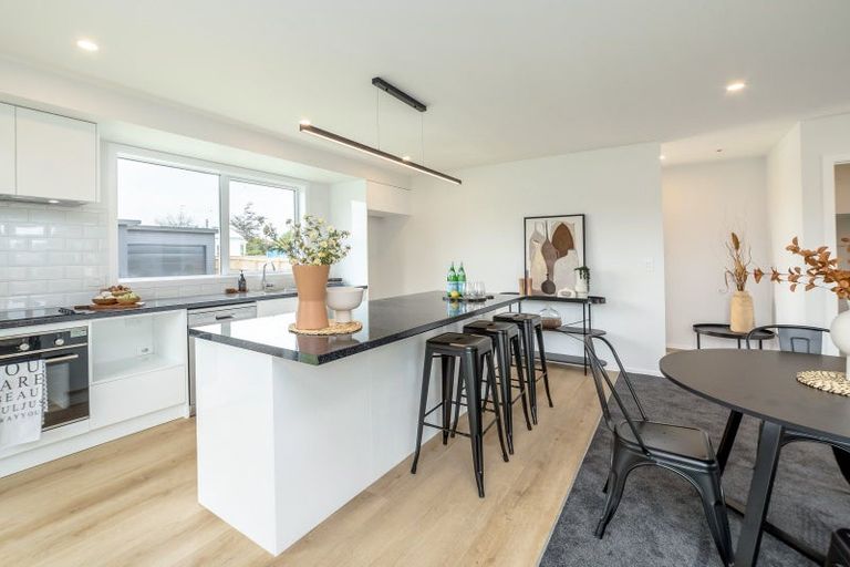 Photo of property in 3 Macrocarpa Lane, Carterton, 5713