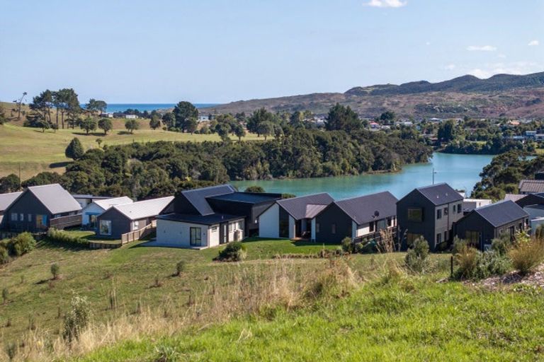 Photo of property in 110 Rangitahi Road, Raglan, 3225