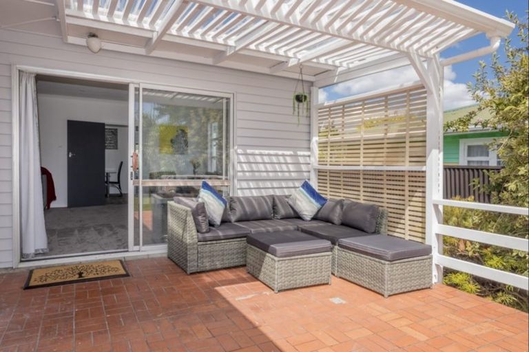 Photo of property in 620 Queen Street East, Levin, 5510