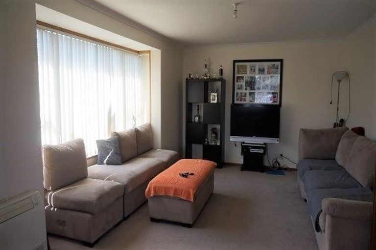 Photo of property in 5 Mull Place, Broomfield, Christchurch, 8042
