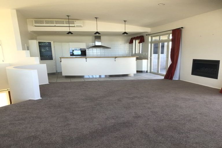 Photo of property in 1b Lincoln Road, Bluff Hill, Napier, 4110