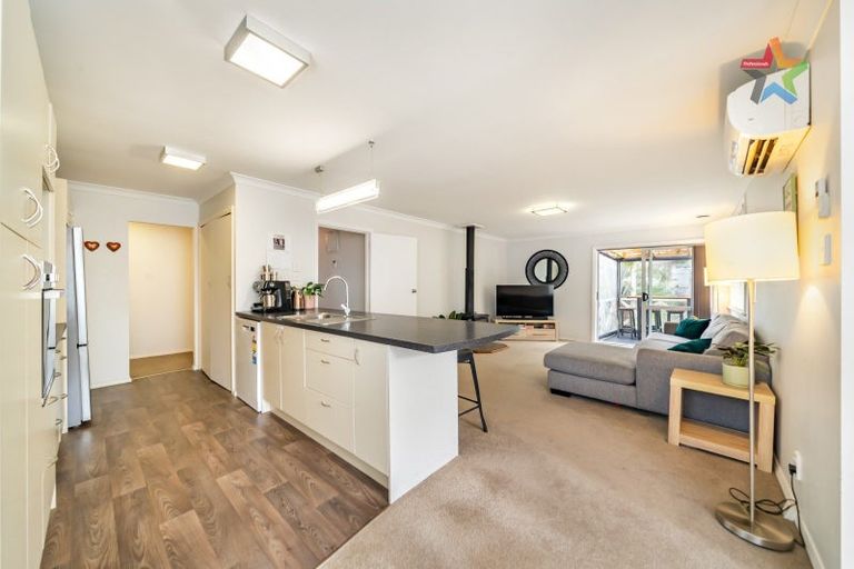 Photo of property in 1 Waldie Grove, Avalon, Lower Hutt, 5011