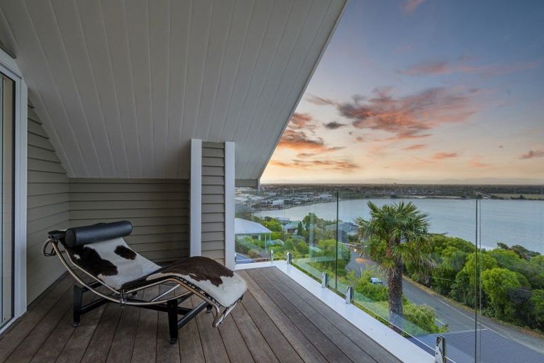 Photo of property in 36 Saint Andrews Hill Road, Mount Pleasant, Christchurch, 8081