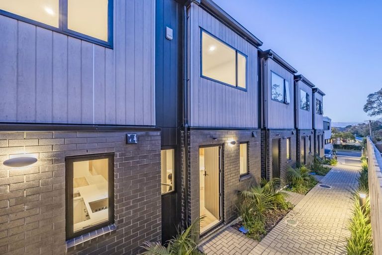 Photo of property in 67 Paetai Lane, Te Atatu Peninsula, 0610