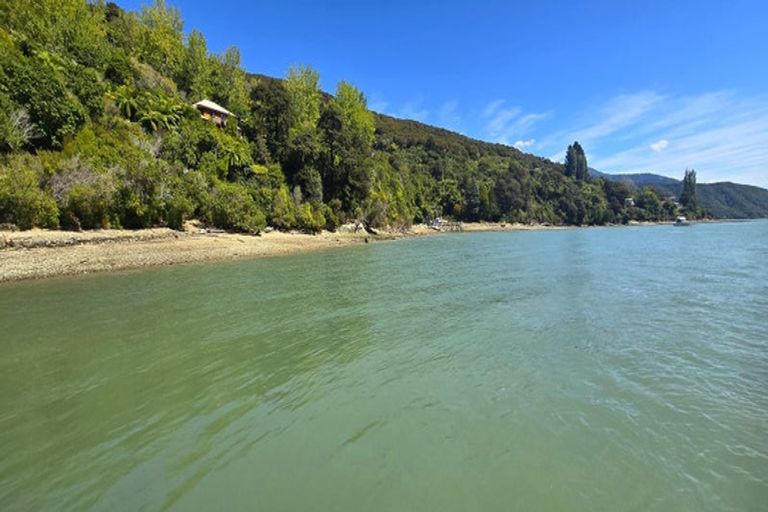 Photo of property in 628 Moetapu Bay Road, Moetapu Bay, Linkwater, 7282