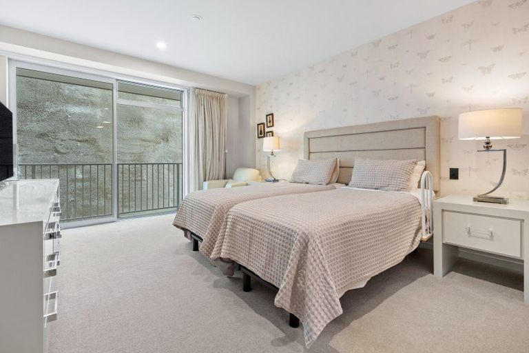 Photo of property in Quay Apartments Tower 2, 206/283 Wakefield Quay, Stepneyville, Nelson, 7010