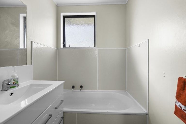 Photo of property in 94a Tawa Street, Melville, Hamilton, 3206