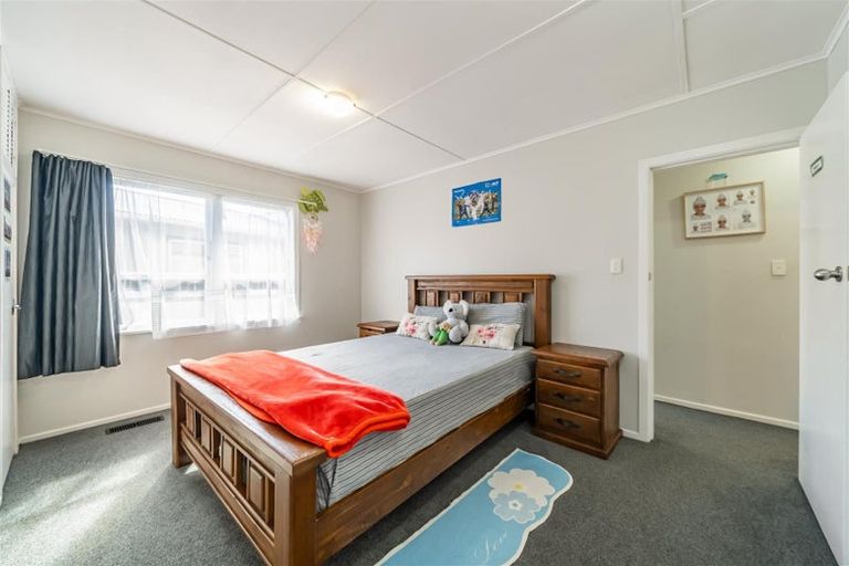Photo of property in 14 Wetherby Grove, Wainuiomata, Lower Hutt, 5014