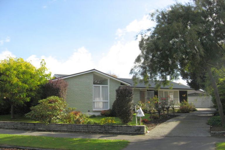 Photo of property in 27 Westmont Street, Ilam, Christchurch, 8041