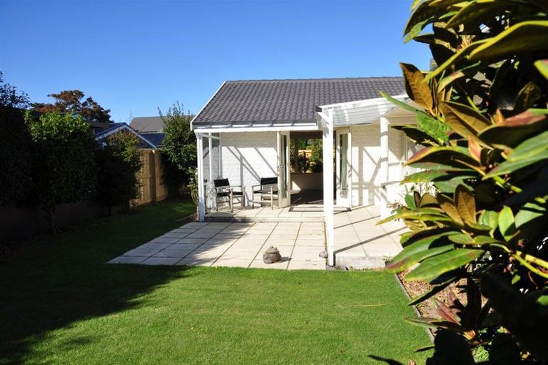 Photo of property in 1/14a Penhelig Place, Burnside, Christchurch, 8053