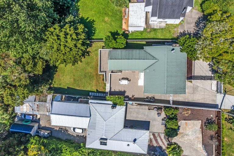 Photo of property in 90 Glendale Road, Glen Eden, Auckland, 0602