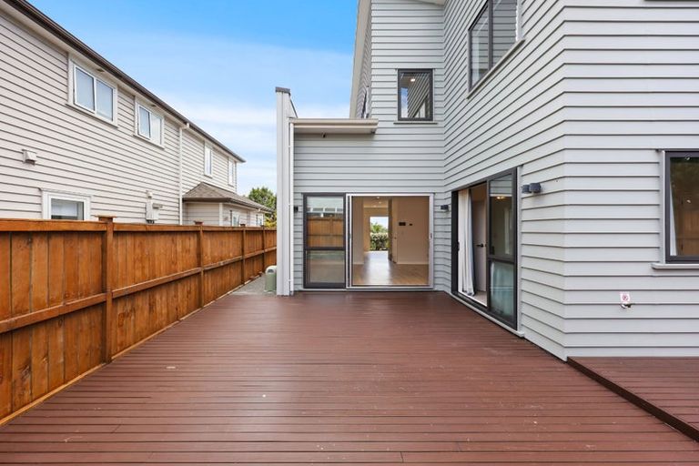 Photo of property in 9 Mccaw Avenue, Whenuapai, Auckland, 0618