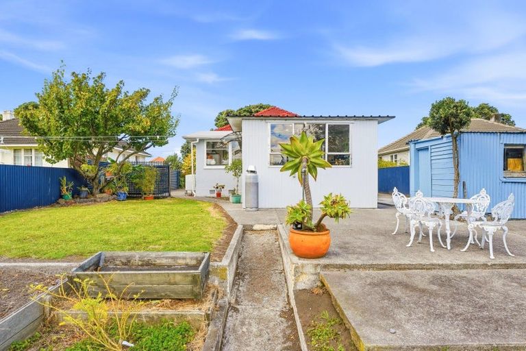 Photo of property in 42 Harper Street, Gonville, Whanganui, 4501