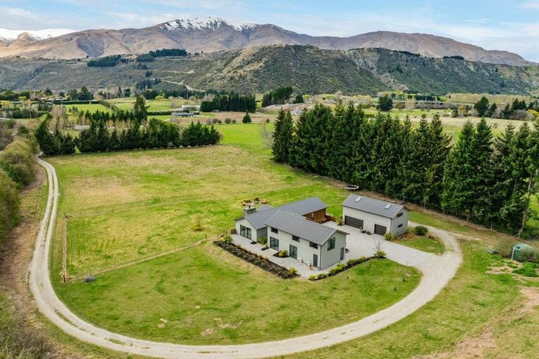 Photo of property in 62 Morven Ferry Road, Arrow Junction, Queenstown, 9371