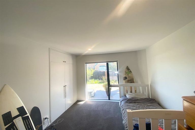 Photo of property in 32 Orlando Crescent, Waimairi Beach, Christchurch, 8083