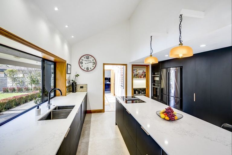 Photo of property in 47 Auckland Road, Greenmeadows, Napier, 4112