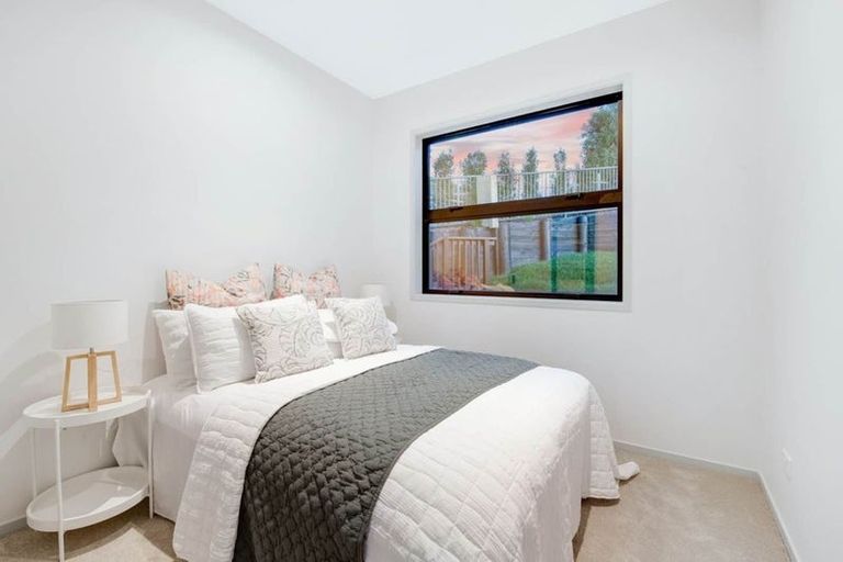 Photo of property in 26b Gulf Harbour Drive, Gulf Harbour, Whangaparaoa, 0930