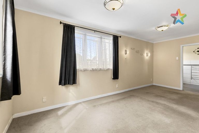 Photo of property in 87 Kings Crescent, Hutt Central, Lower Hutt, 5010