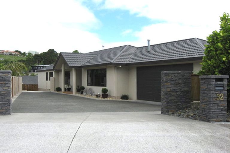 Photo of property in 32 Les Fisher Place, Pukekohe, 2120