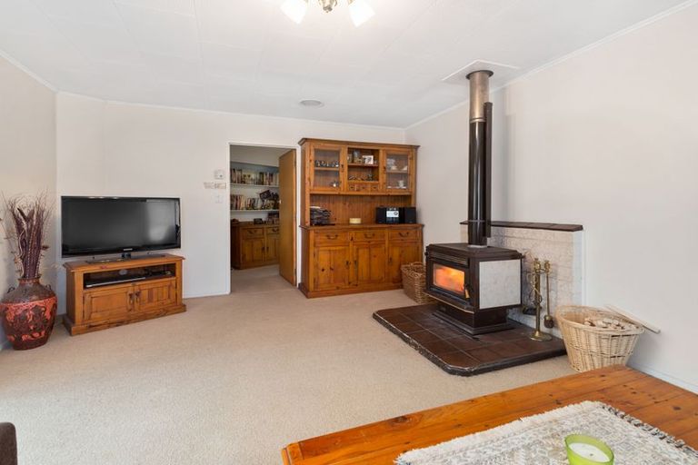 Photo of property in 9 Rinaha Place, Koutu, Rotorua, 3010