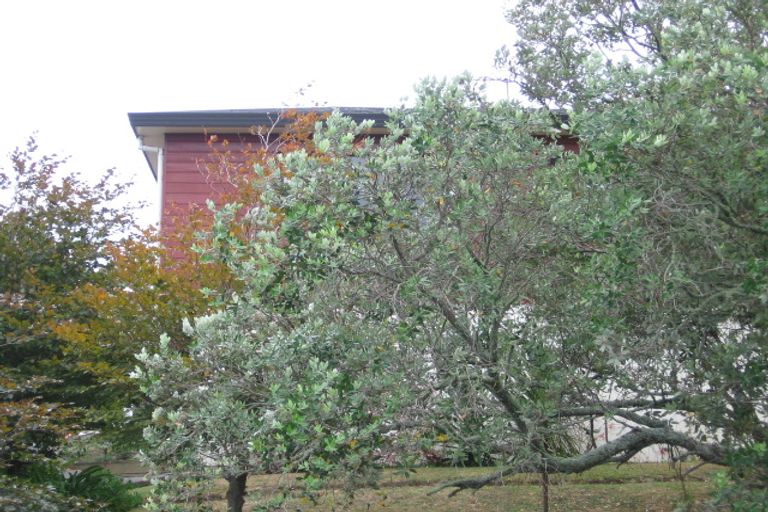 Photo of property in 1/13 Park Road, Glenfield, Auckland, 0629