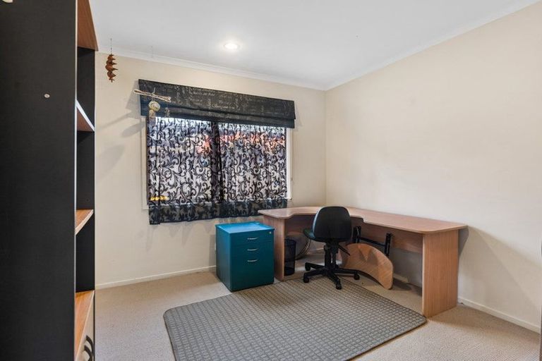 Photo of property in 12 Kristin Lane, Albany, Auckland, 0632