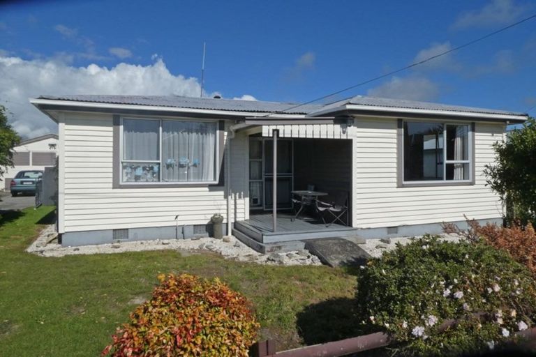 Photo of property in 42 Disraeli Street, Westport, 7825