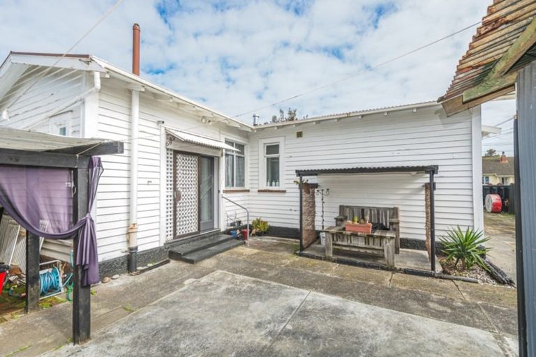 Photo of property in 32 Abbot Street, Gonville, Whanganui, 4501