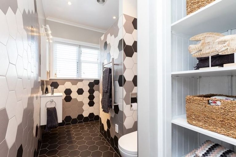 Photo of property in 19 Bledisloe Terrace, Hamilton East, Hamilton, 3216