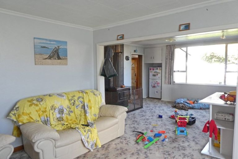 Photo of property in 42 Disraeli Street, Westport, 7825