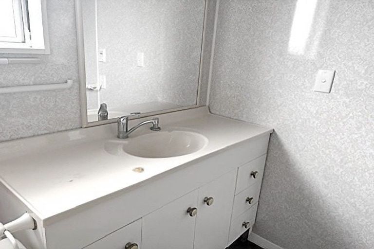 Photo of property in 129 Seabury Avenue, Foxton Beach, Foxton, 4815