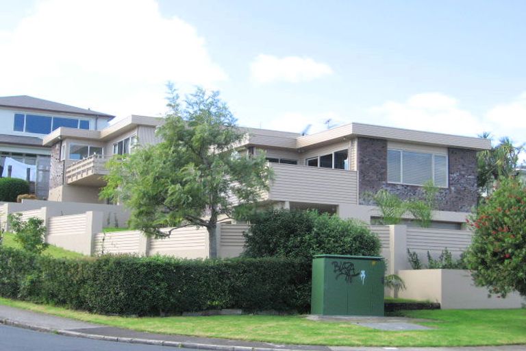Photo of property in 2 Lynton Road, Bucklands Beach, Auckland, 2012
