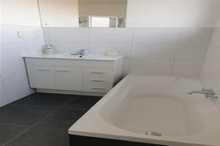 Photo of property in 40 Keswick Crescent, Huntington, Hamilton, 3210