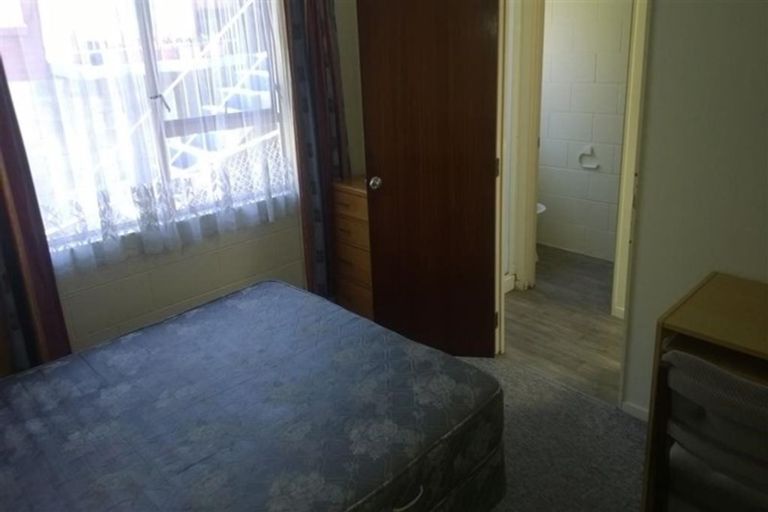 Photo of property in 2 Don Croot Street, Morningside, Auckland, 1021