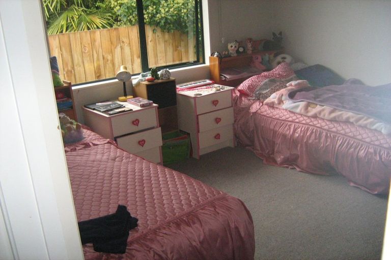 Photo of property in 32 Puriri Street, Hilltop, Taupo, 3330