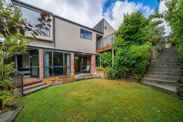 Photo of property in 5 Bengal Drive, Cashmere, Christchurch, 8022