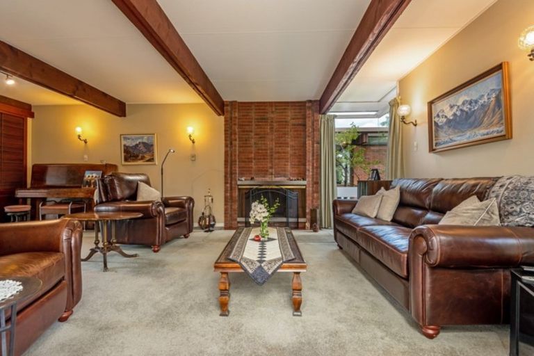 Photo of property in 15 Milne Street, Marton, 4710