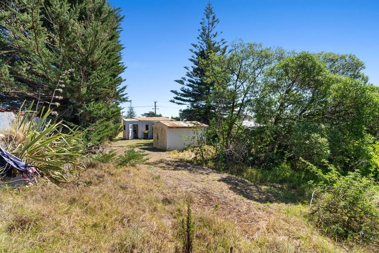 Photo of property in 98 Park Avenue, Waitarere Beach, Levin, 5510