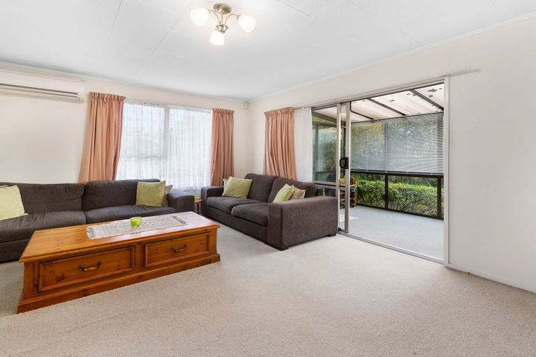 Photo of property in 9 Rinaha Place, Koutu, Rotorua, 3010