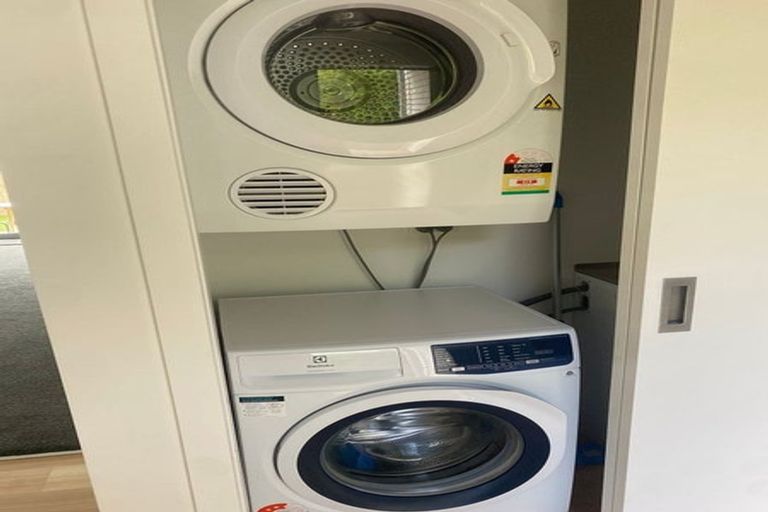 Photo of property in 14c Prospect Terrace, Johnsonville, Wellington, 6037