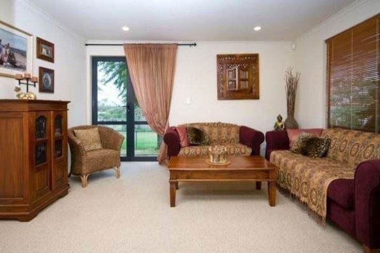 Photo of property in 9a Grassways Avenue, Pakuranga, Auckland, 2010