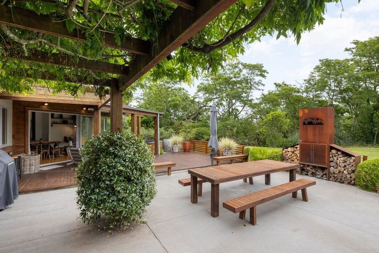 Photo of property in 150 Athlone Drive, Cambridge, 3434