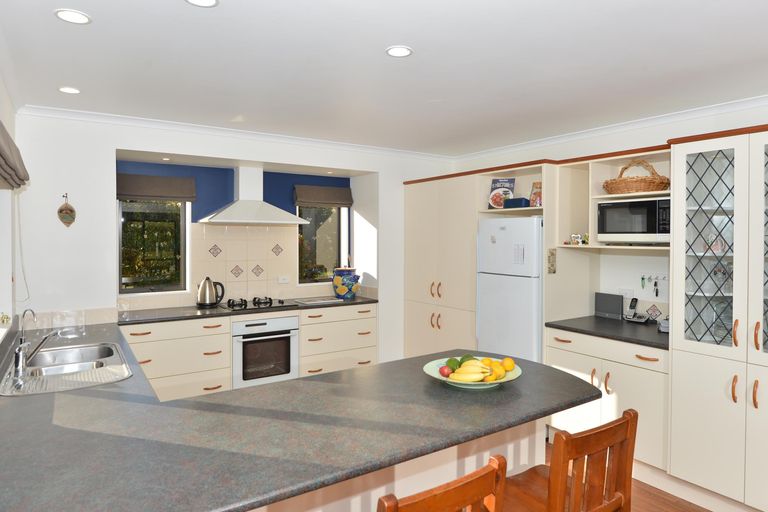 Photo of property in 10 Chatsfield Place, Te Kamo, Whangarei, 0112