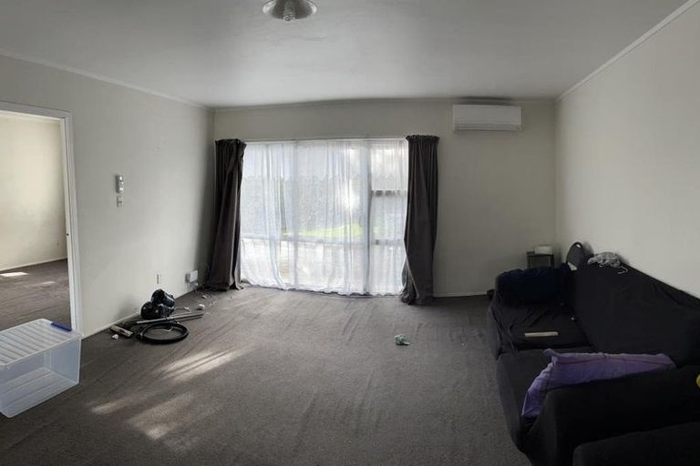 Photo of property in 2/50 Moncrieff Avenue, Clendon Park, Auckland, 2103