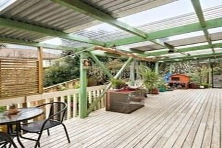 Photo of property in 21a Ribblesdale Road, Henderson, Auckland, 0612